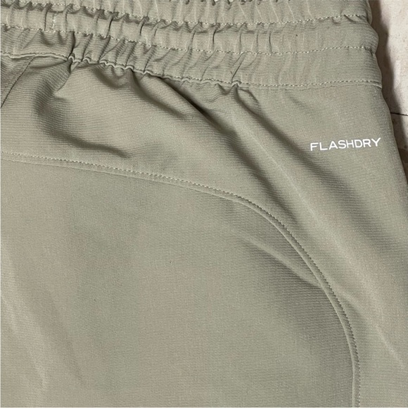 The North Face W Tekware Women's
Tea Green Joggers Size Small - Picture 9 of 16